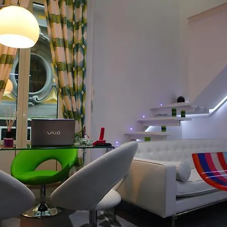 The Fresh Glamour 3* نابولي